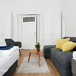 Greifswalder Str. · GREIF NEW P\'Berg HotSpot Boxspringbeds 170 qm
