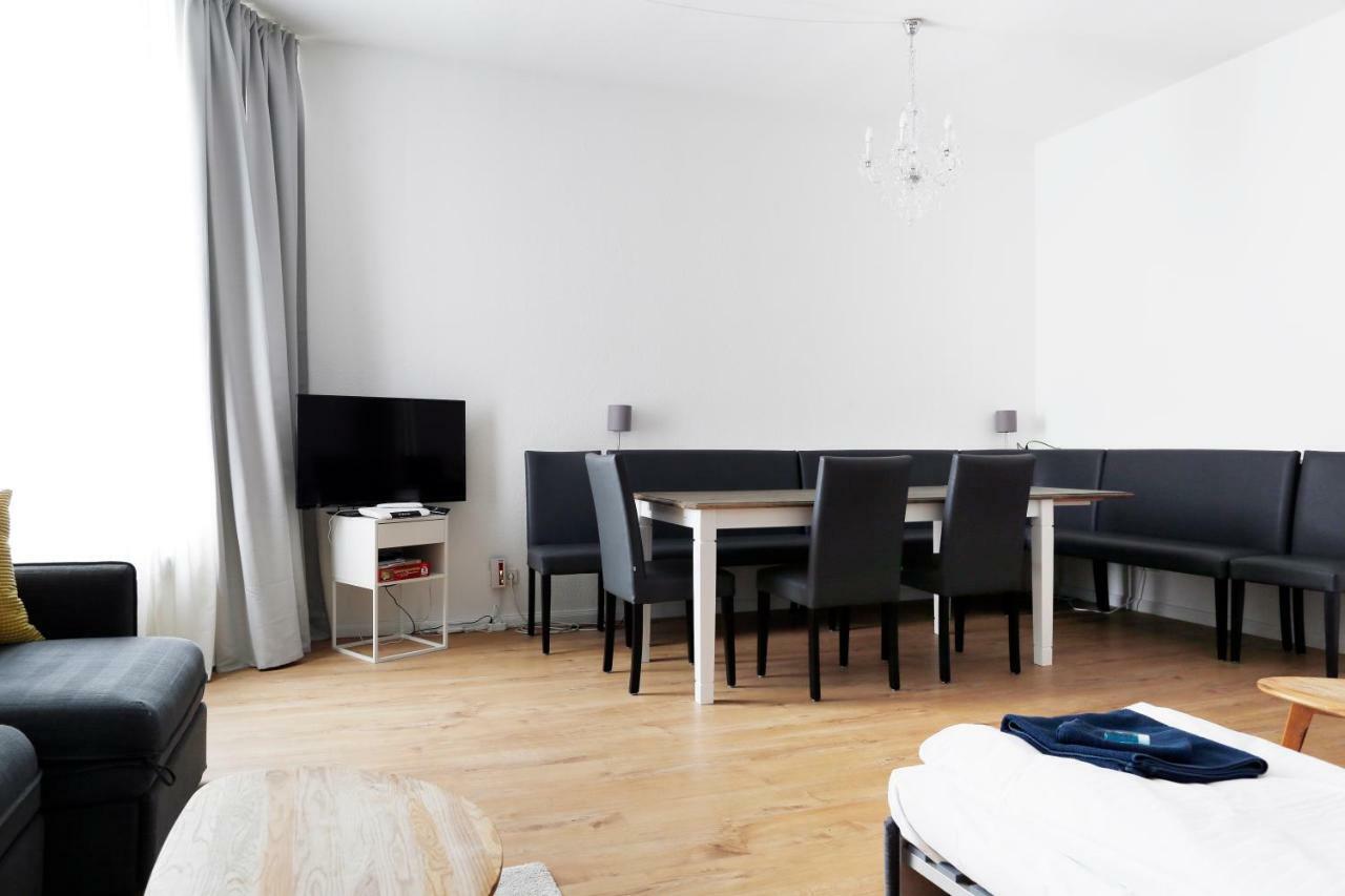 Greif By Rockchair L Superhost Status L 2 Bedrooms Boxspringbeds In Center - Cozy Family & Business Flair Welcomes You! * Berlino